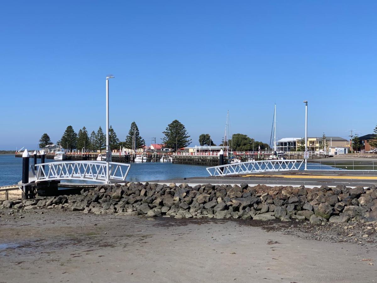 Boat Harbour Jetty B&B Port Albert Buitenkant foto